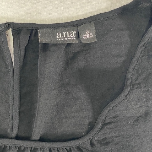 a.n.a. A New Approach Women’s Sleeveless Black Blouse – Size XL - Picture 3 of 6